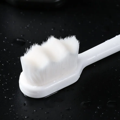 World Softest Bristle Toothbrush™ 4 Pcs With Travel Case